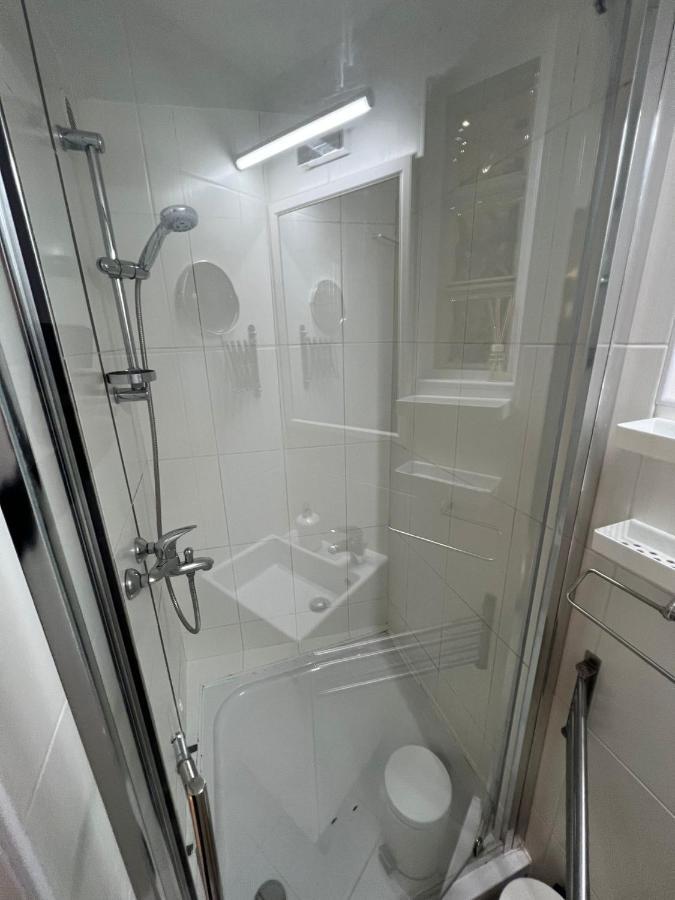 Studio Apartman Luka Zagreb Ngoại thất bức ảnh